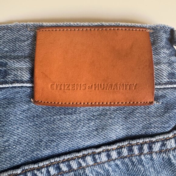 Citizens of Humanity Annabelle Denim Cutoff Shorts - Picture 11 of 14